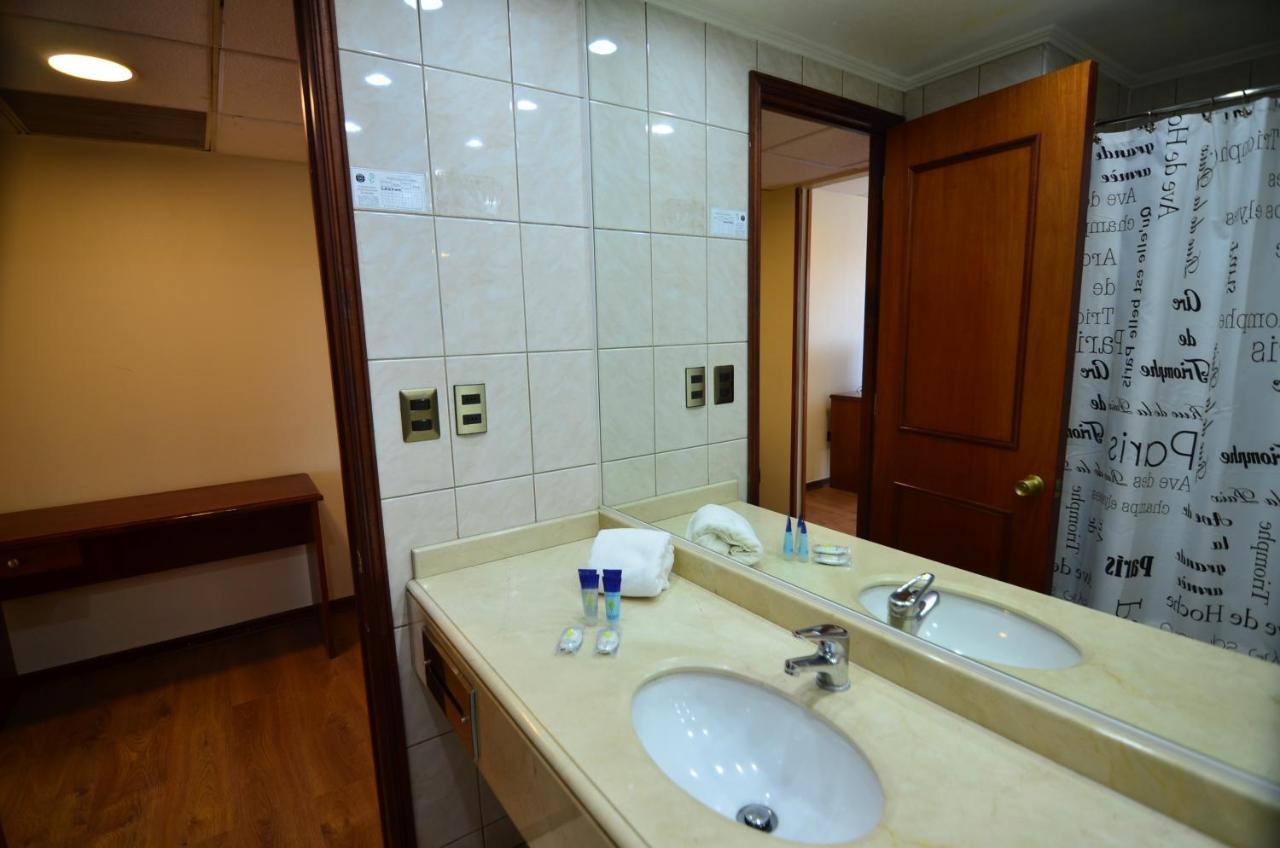 Tur Hotel Сантьяго Екстер'єр фото